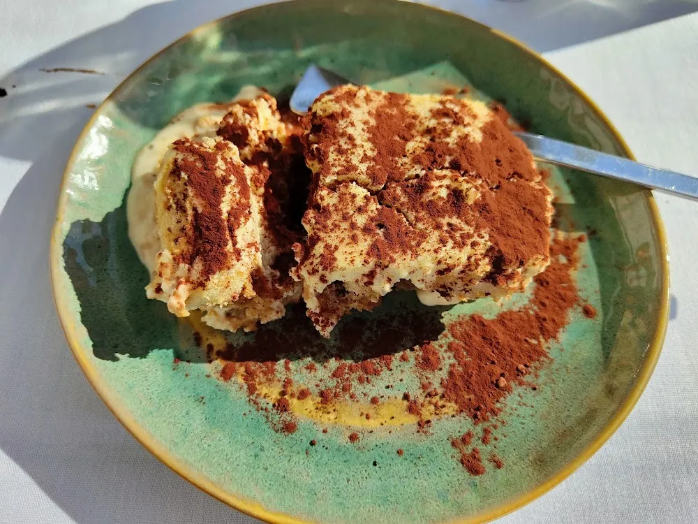 Tiramisu Café